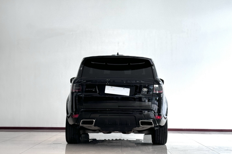 路虎 揽胜运动版 2021款 3.0 L6 耀黑版车身外观6003