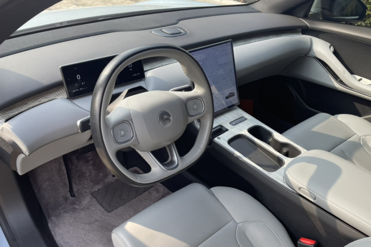 蔚来ET5T 2023款 75kWh Touring中控内饰7007