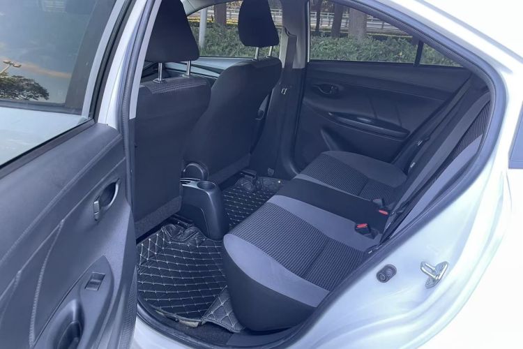 丰田 威驰 2021款 1.5L CVT创行版中控内饰7001