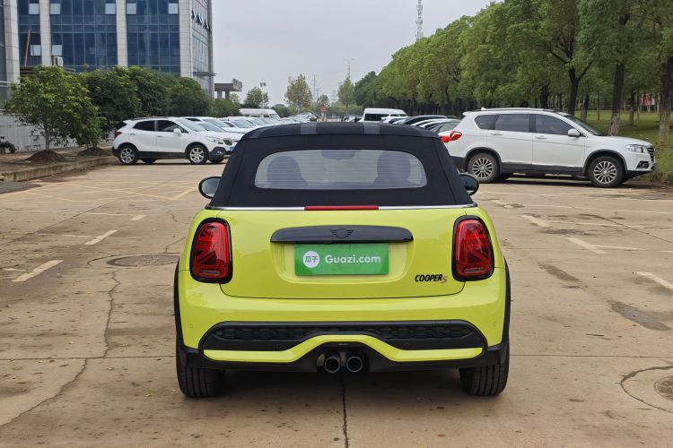MINI 2023款 2.0T COOPER S CABRIO 艺术家局部细节9005