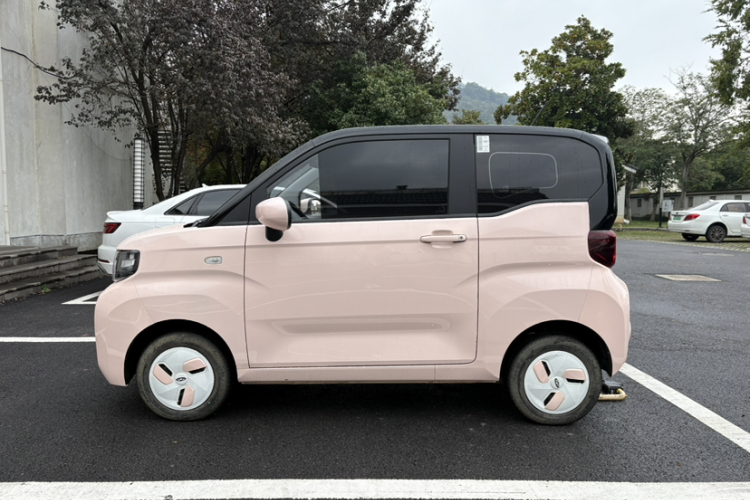 奇瑞 QQ冰淇淋 2022款 120km 甜筒 磷酸铁锂车身外观6006