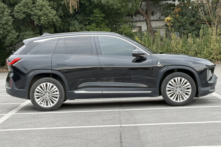 蔚来ES6 2020款 420KM 运动版车身外观6007