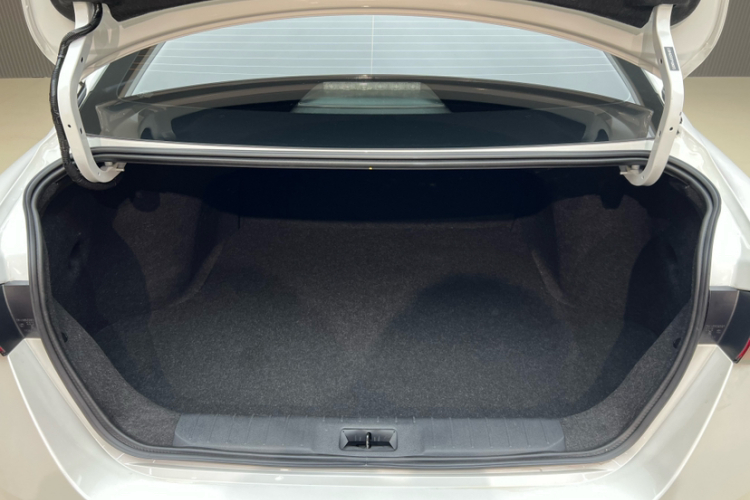 日产 轩逸 2023款 1.6L CVT悦享版中控内饰7007