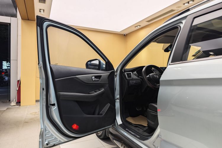 东风风光 风光S560 2018款 1.8L CVT尊贵型车身外观6013