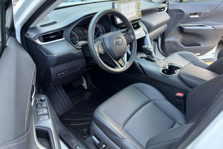 丰田 威飒 2022款 双擎 2.5L CVT两驱豪华版中控内饰7005