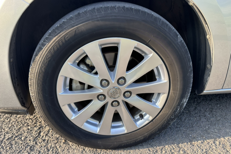 别克GL8 2018款 28T 豪华型 国VI车身外观6009