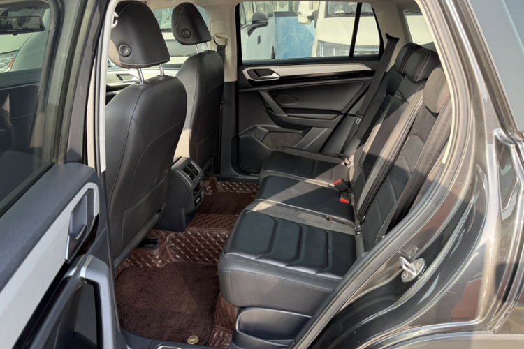 大众 探岳 2019款 330TSI 两驱豪华型 国VI中控内饰7005