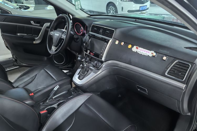 哈弗M6 2018款 改款 1.5T DCT两驱精英型中控内饰7004