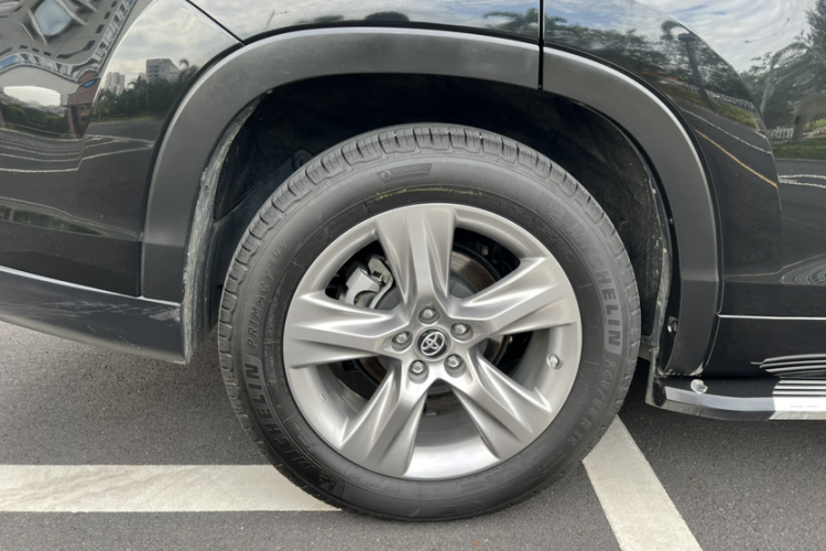 丰田 汉兰达 2020款 2.0T 四驱百万纪念版 7座车身外观6010