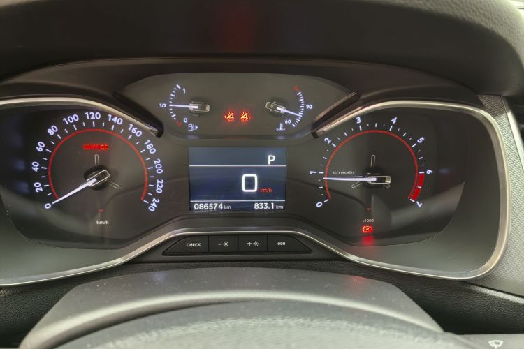 雪铁龙C5 2017款 350THP 自动豪华型中控内饰15