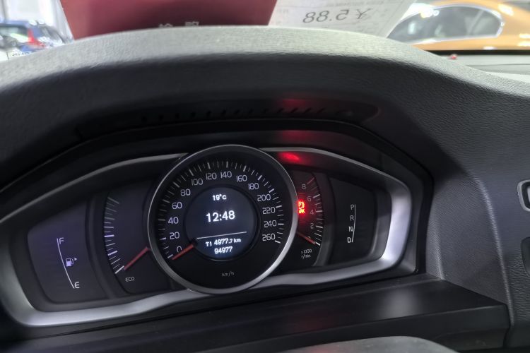 沃尔沃S60 2016款 S60L T3 智行版中控内饰15