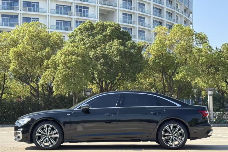 奥迪A6L 2023款 改款 45 TFSI 臻选动感型车身外观6001