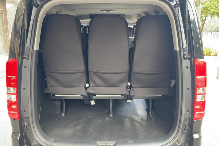 江淮瑞风 瑞风M3 2025款 PLUS 1.8L 手动舒适版 9座局部细节23