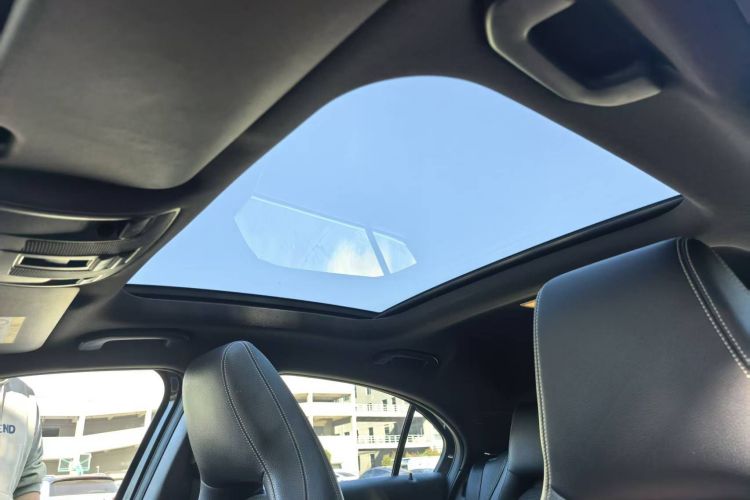 奔驰A级(进口) 2013款 A 180 时尚型中控内饰7004