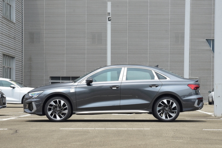 奥迪A3 2024款 A3L Limousine 35 TFSI 时尚运动型车身外观6003