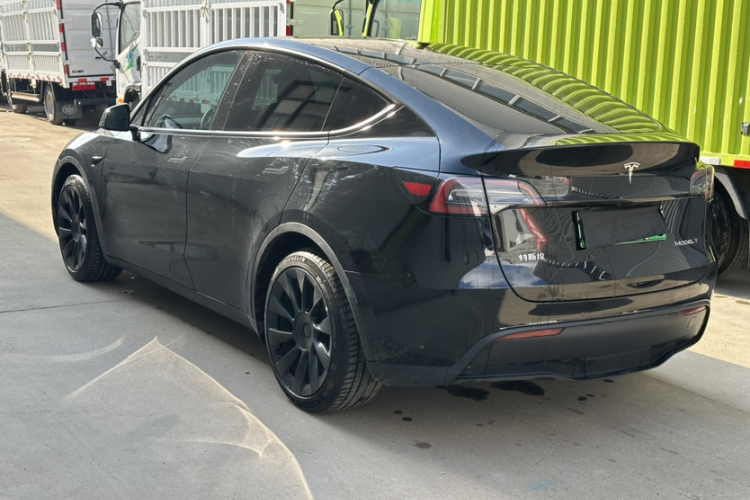 特斯拉 Model Y 2022款 改款 后轮驱动版车身外观6004