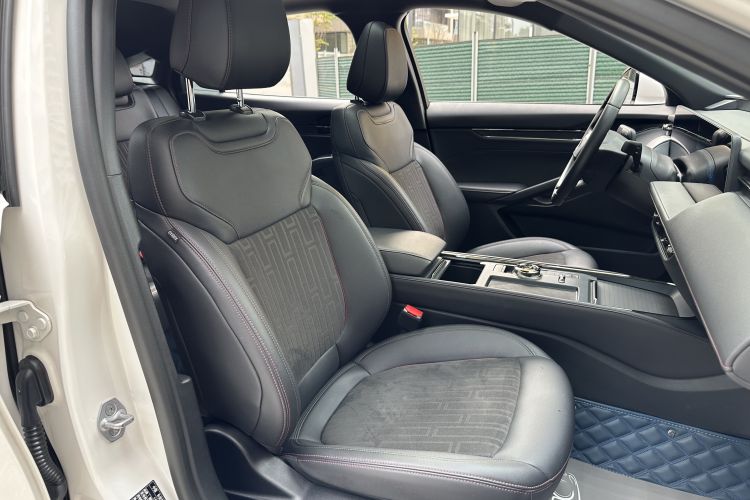 福特 蒙迪欧 2023款 EcoBoost 180 舒雅型局部细节9006