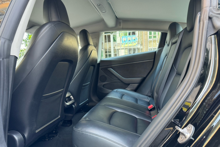 特斯拉 Model 3 2021款 标准续航后驱升级版中控内饰7003