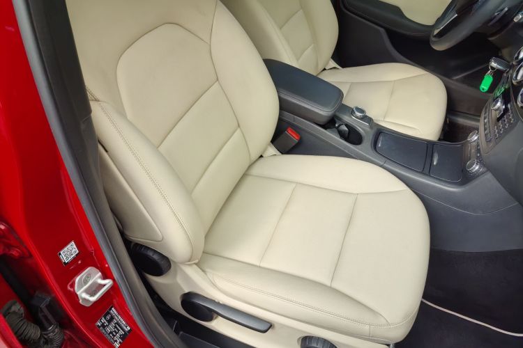 奔驰B级 2012款 B 180车身外观6005