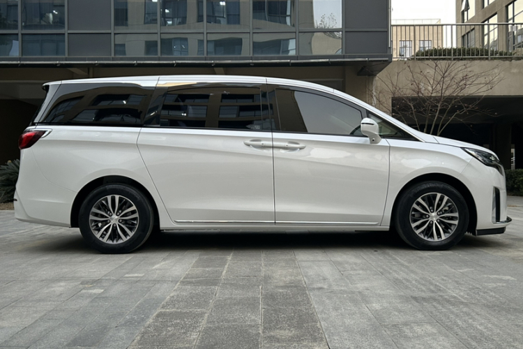 别克GL8 2023款 ES陆尊 舒适型车身外观6002