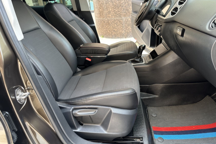 大众 途观 2016款 300TSI 自动两驱风尚版局部细节41