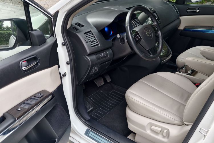 马自达8 2015款 2.5L 领航版中控内饰7001