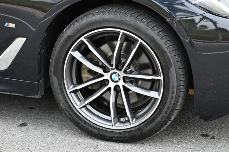 宝马5系 2021款 改款 525Li M运动套装车身外观6008