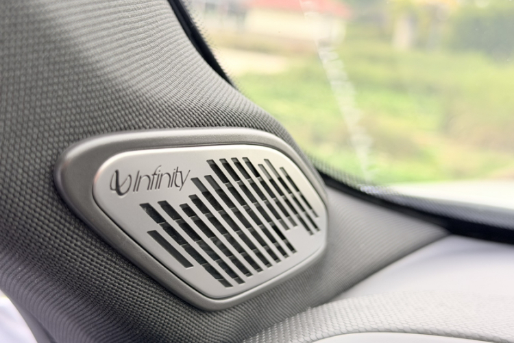 领克03 2019款 2.0TD 自动劲Pro版局部细节9003