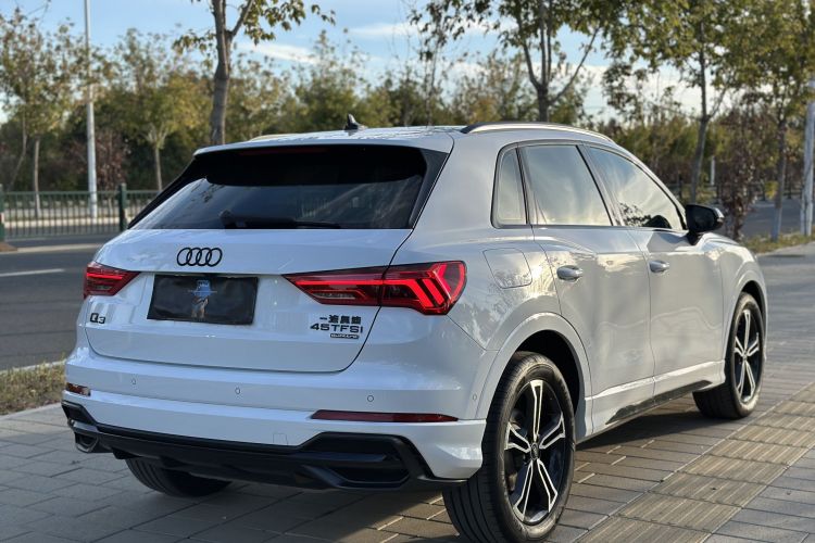 奥迪Q3 2023款 改款 45 TFSI quattro 时尚动感型车身外观6005