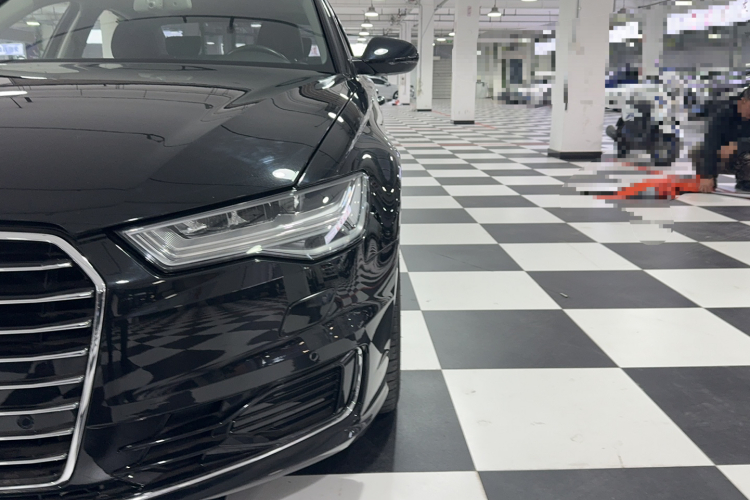 奥迪A6L 2017款 45 TFSI quattro 运动型局部细节36