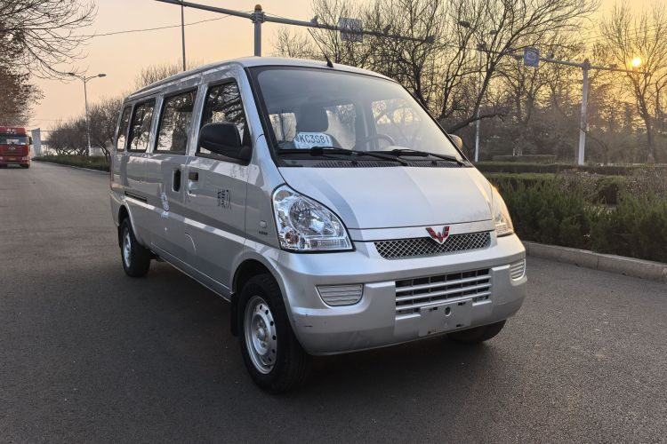 五菱汽车 五菱荣光 2020款 1.5L 加长基本型 国VI L3C车身外观6006