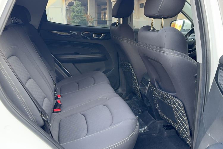 凯翼 炫界 2020款 改款 1.5L 手动悦局部细节9001