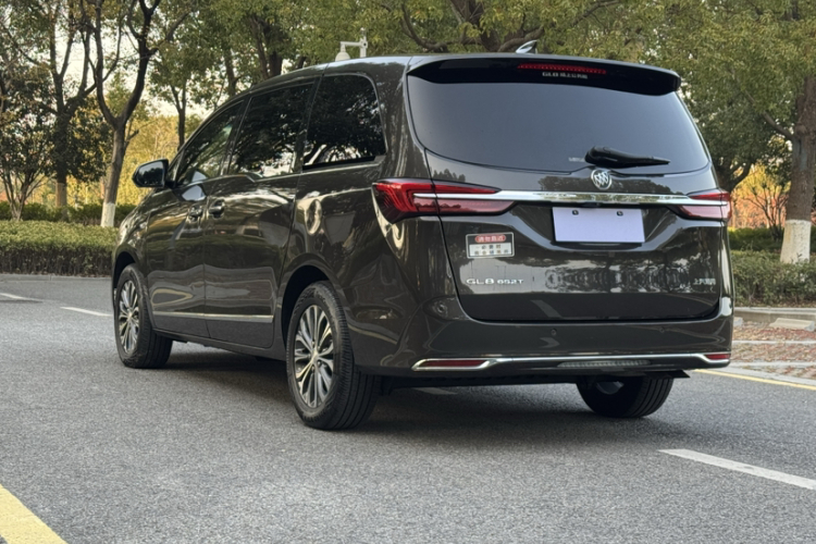 别克GL8 2021款 陆上公务舱 652T 尊贵型车身外观6005