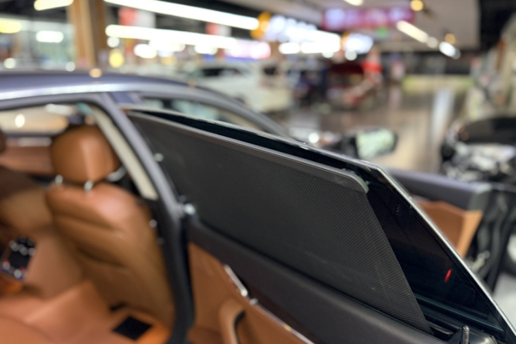 玛莎拉蒂 总裁 2013款 3.0T 标准型中控内饰7001