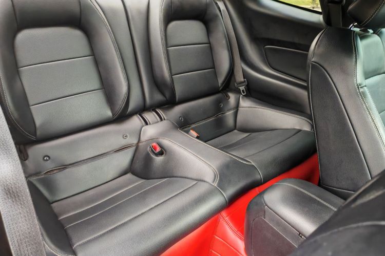 福特Mustang（平行进口）中控内饰7010