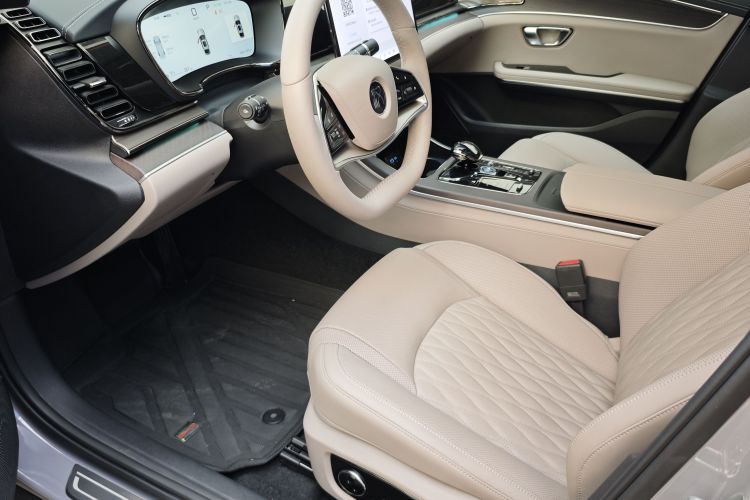 比亚迪 汉 2025款 EV 701KM激光雷达智驾型中控内饰7002