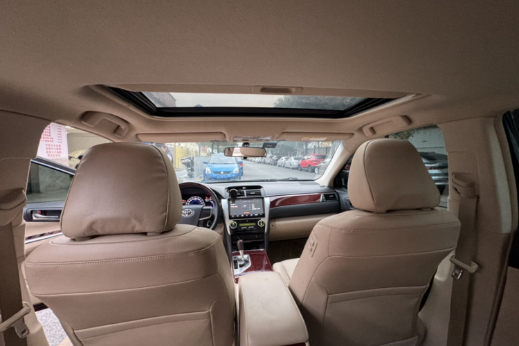 丰田 凯美瑞 2013款 2.0G 舒适版中控内饰7001