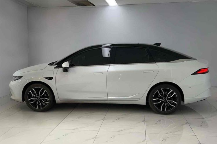 小鹏P5 2024款 500Pro版车身外观6003