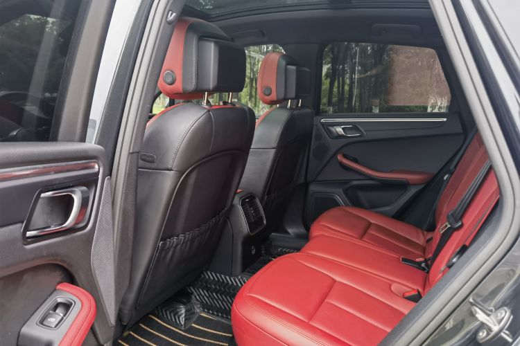 保时捷 2020款 Macan 2.0T中控内饰7005