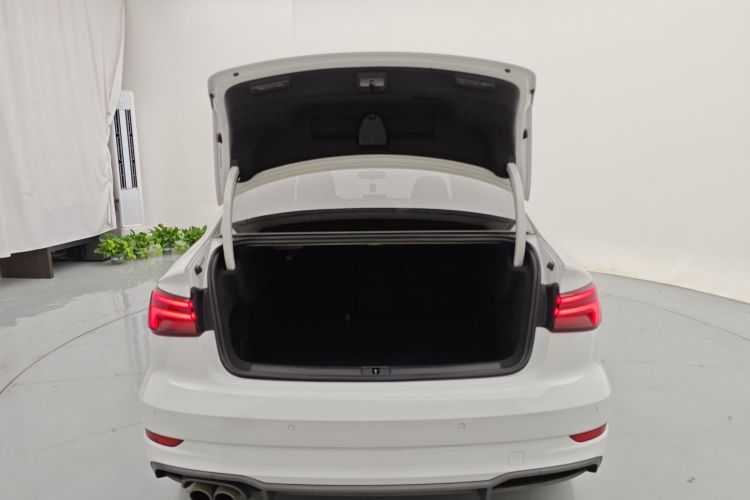 奥迪A3 2017款 Limousine 40 TFSI 运动型局部细节23