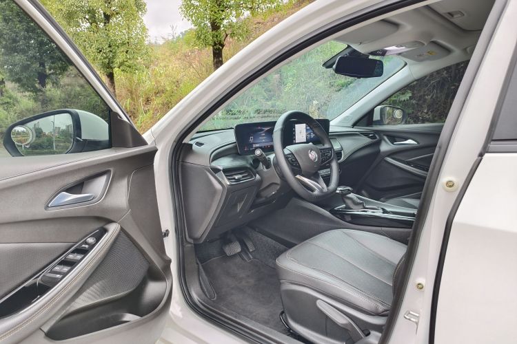 别克 威朗 2023款 Pro 乐享版中控内饰7002