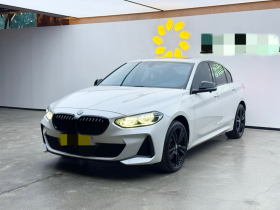 宝马1系 2022款 125i M运动曜夜版