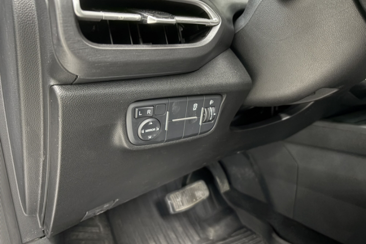 长安 逸动 2022款 PLUS 1.6L GDI CVT精英型中控内饰7001