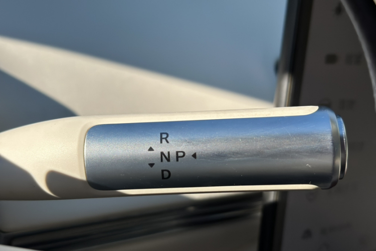 鸿蒙智行 智界R7 2024款 纯电 667km Max局部细节18