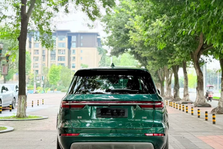 理想汽车 理想ONE 2021款 增程6座版车身外观6006
