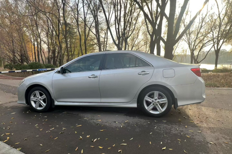 丰田 凯美瑞 2012款 骏瑞 2.0S 耀动版车身外观6003