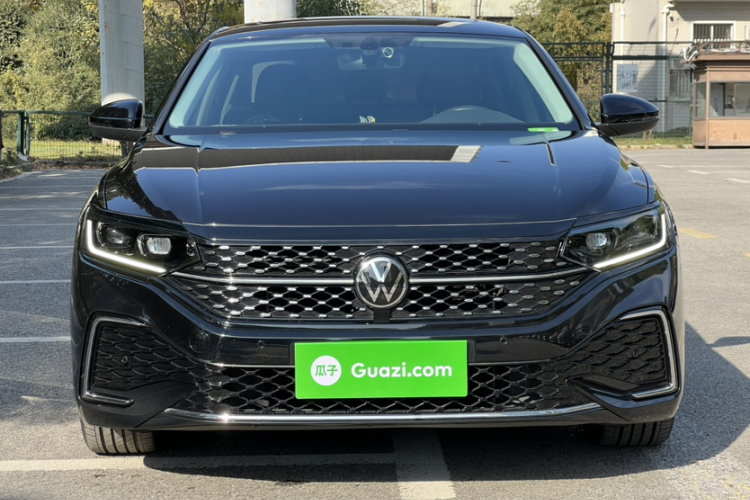 大众 帕萨特 2022款 330TSI 星空精英版车身外观6006