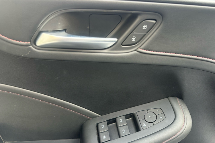 荣威i5 2023款 1.5L 手动舒享版中控内饰7002