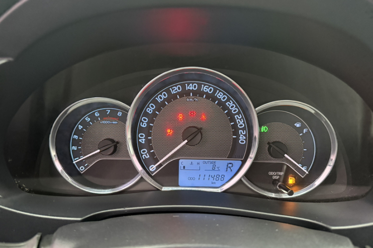 丰田 雷凌 2016款 1.6G-L CVT领先版中控内饰7002