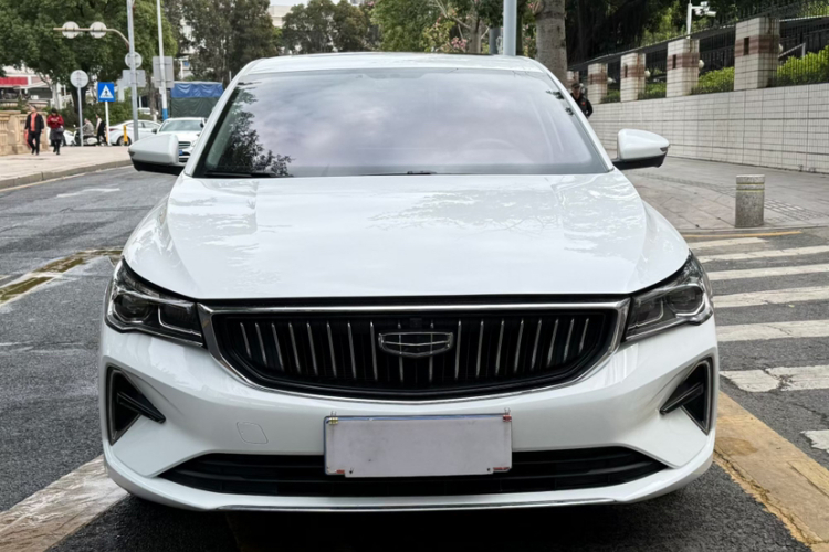 吉利汽车 帝豪 2023款 第4代冠军版 1.5L CVT尊贵型车身外观6001